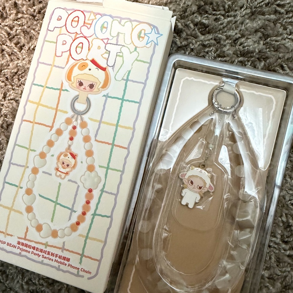 POPMART Pop bean pajama party series mobile phone chain ZSIGA PUPPY CONFIRMED
